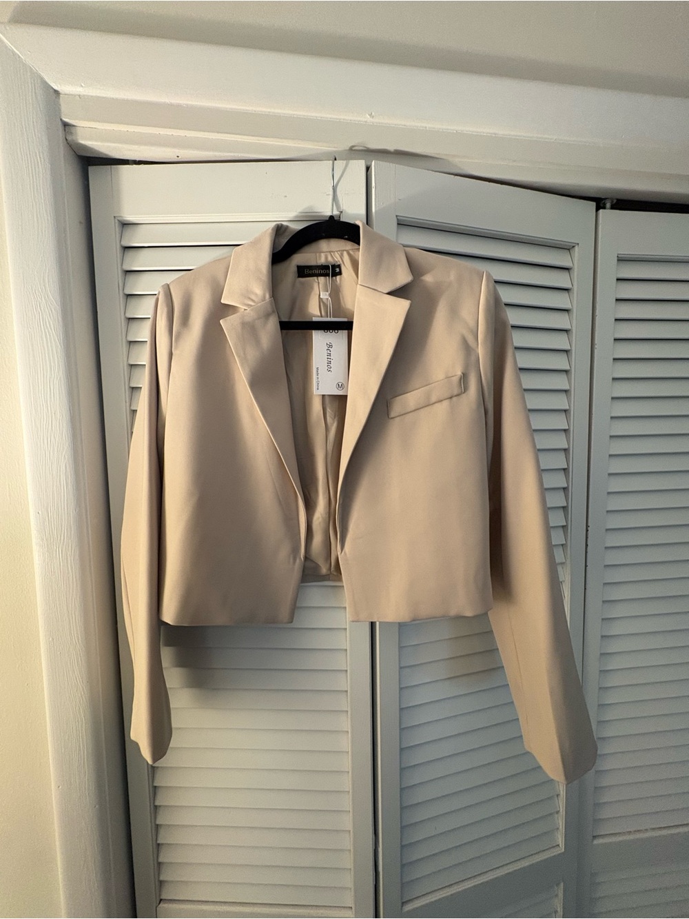 Cropped Cream Women’s Blazer Jacket